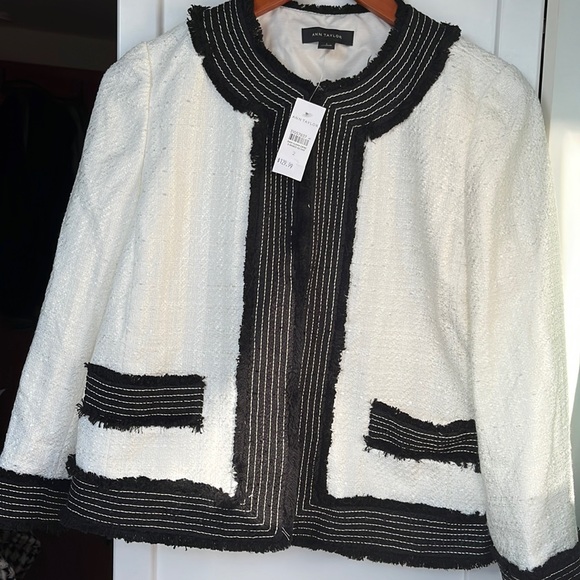 NWT Ann Taylor Black & Pearly White Jacket/Blazer SIZE 2 - Picture 1 of 7